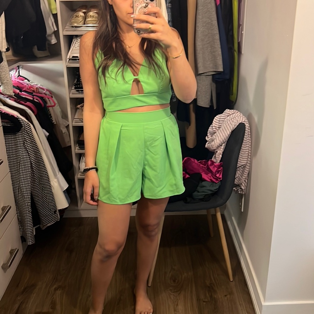 Green matching outfit